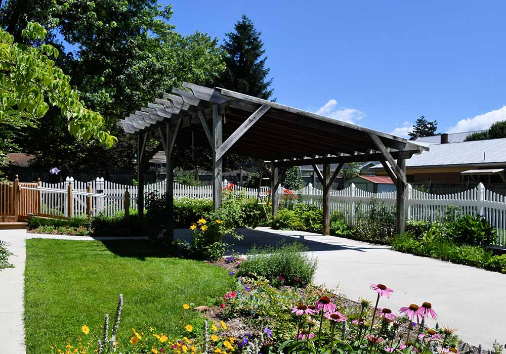 landscaped-carport
